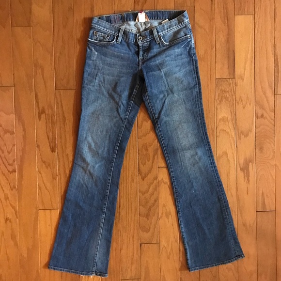 Nice Embroidered Pocket Faded Button 🪰 Lucky Brand Jeans! - Picture 9 of 16